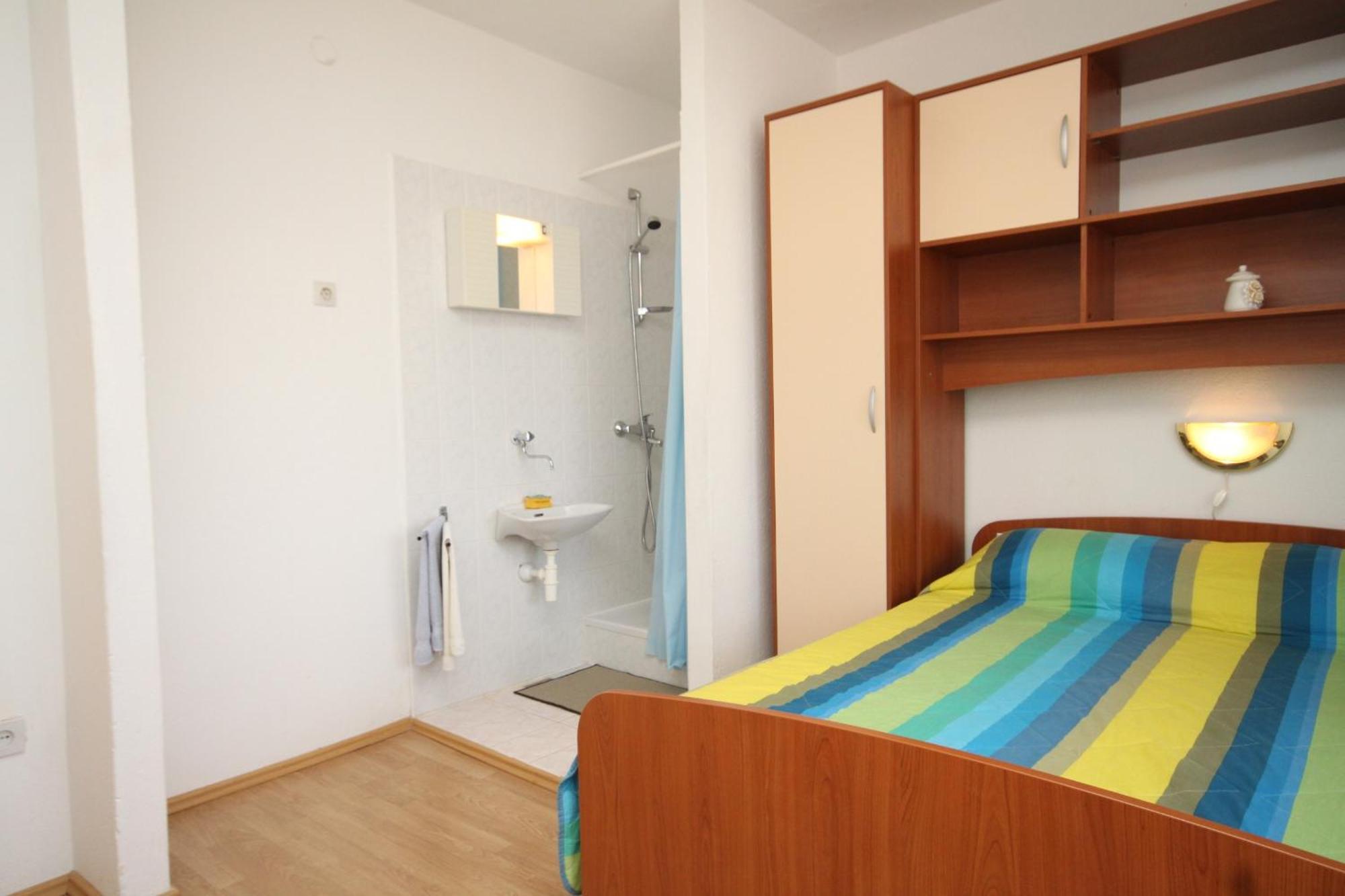 Apartments By The Sea Kukljica, Ugljan - 8318 客房 照片